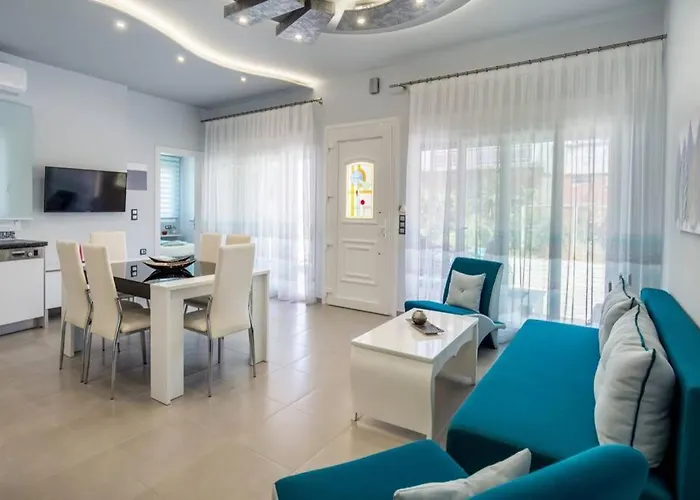 Isalos Lejlighed Skála Marión